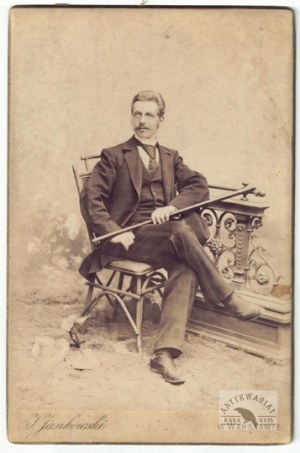 J. Jankowski in Warsaw - portrait photograph of Count Makomaski (?). [not before 1894, not after 1898].