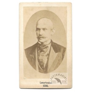 [LENARTOWICZ Teofil - fotografia portretowa - ujęcie w formacie cdv]. [l. 60./70. XIX w.]. Fotografia w owalu form....