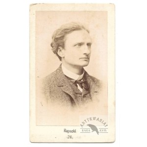 [RAPACKI Wincenty - fotografia portretowa - ujęcie w formacie cdv]. [l. 90. XIX w.?]. Fotografia form. 8,...