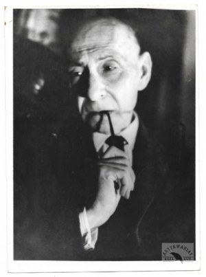 [SŁONIMSKI Antoni - portrait photography]. Photographic reproduction form. 18x13 cm.