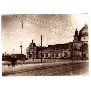 II RP, Lwów (Lemberg/Leopolis) - Fotografia Gmachu Dworca Głównego; Miejsce Organizacji i Postoju IV Odcinka Obrony Lwowa - Późniejsza Odbitka (Lata 80. XX w.) Z Kliszy Przechowywanych w Archiwum we Lwowie