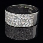 BAGUE EN OR BLANC 7,210 GR AVEC DIAMANTS - DJ31203