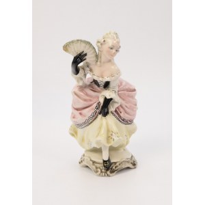 Figurka porcelanowa - Dama z wachlarzem