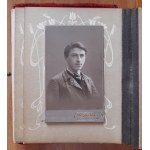 Album za zdjęciami rodziny Jaksa Bykowskich