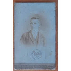 Oświęcim. Fotografia mężczyzny. Atelier M. Pressler w Oświęcimiu.
