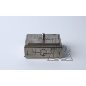 Kasetka w stylistyce art deco,
