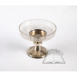 Patera w stylistyce art deco.