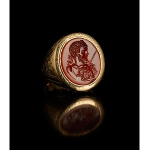 Golden men's ring with carnelian emblem