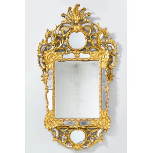 Carved and gilded mirror. Austria around 1700