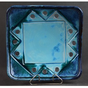 Square platter with Cepelia sticker, 1979.