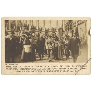 [JÓZEF PIŁSUDSKI. Warsaw] Marshal Pilsudski in the company of Father St. Pius XI. Photo by Marjan Fuks