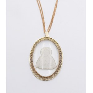 Pendant with rock crystal