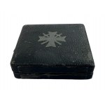 Cased KVK with swords first class marked 1 - DESCHLER & SOHN