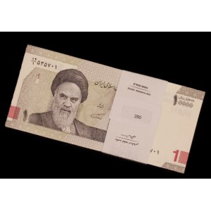 Iran. 10000 Rials 2022 Bundle x 100