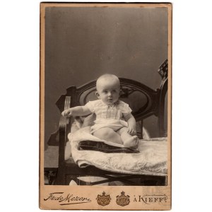 19th/20th century, Ukraine, Kyiv (Kieff) - Child Photograph; Photographer François de Mezer