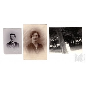 1920s. - Trois petites photographies d'époques différentes