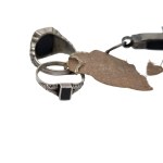 Silver commemorative set referring to the black patriotic jewelry of 1862 (a cross and a pair of rings)