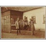 1917-1918 I. világháborús katonai fényképalbum 175 db fényképpel. Az album elején a szabadkai 6...