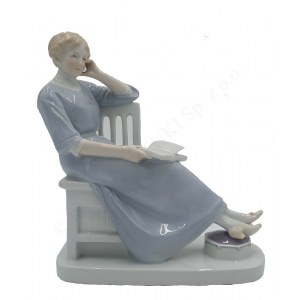 Figurka Kobieta czytająca książkę, Fabryka Porcelany Karla Ensa