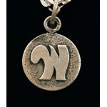 Naszyjnik z zawieszką ''W'' ORNO (605)