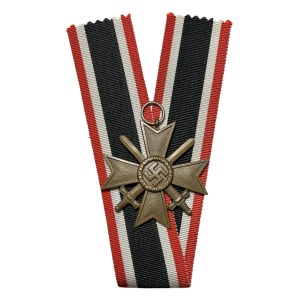KVK 2nd Class with Swords - tomback