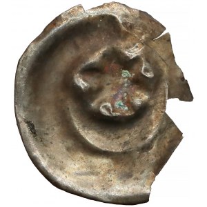 Brakteat guziczkowy (XIII-XIV w.) - gwiazda nad półksiężycem