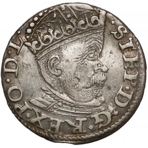 Stefan Batory, Trojak Ryga 1585 - zdobiony czepiec 