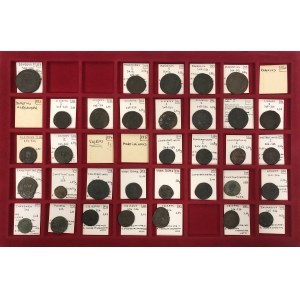 Late Roman Empire, lot of thirty-three (33) AE Follis, IV century A.D.