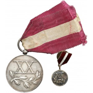 Medal za Długoletnią Służbę - Srebrny (XX) - z miniaturą