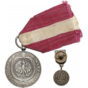 Medal za Długoletnią Służbę - Srebrny (XX) - z miniaturą