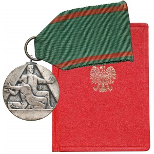 Medal za Ofiarność i Odwagę - z legitymacją