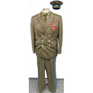 Rosyjski mundur z czapką po gen. Giermanie Titow - drugim radzieckim kosmonaucie