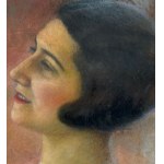 Elegant woman with a bouquet of flowers