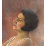 Elegant woman with a bouquet of flowers
