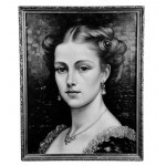 Portrait of an elegant woman