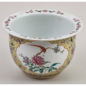 CACHE-POT, Chiny, Kanton, XIX w., Porcelana, farby naszkliwne, wys. 15,5 , śr. 23,5 cm