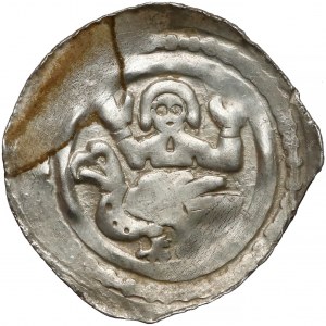 Austria, Friesach (1300-40), Fenig - postać przed orłem