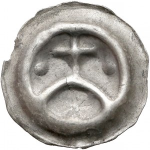 Zakon Krzyżacki, Brakteat - Krzyż na łuku pomiędzy kulami (1277-1288)