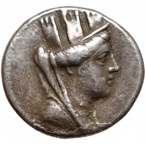 Grecja, Fenicja, Arados, Tetradrachm 121/120r. p.n.e.