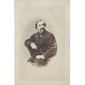 [XIX w.] Fotografia CDV Juliana Dobrskiego, tenora operowego, kompozytora i pedagoga [Powstanie Styczniowe, manifestacje 27 II 1861 r.]