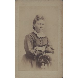 [XIX w.] Zbiór 5 fotografii CDV związanych z rodziną Morzkowskich oraz Walerią Marrene (primo voto Morzkowska). Różne atelier: Paryż, Budapeszt, Warszawa