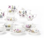 Meissen jugs and cups with flower painting