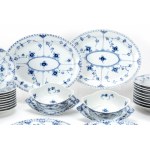 Royal Copenhagen dinner service 'Musselmalet'