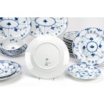 Royal Copenhagen dinner service 'Musselmalet'
