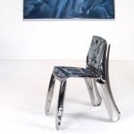 Chaise 'Chippensteel 0.5' en inox, dessinée par Oskar Zieta