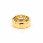 Diamond ring