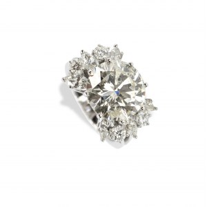 Diamond ring