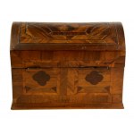 Casket inlaid with precious wood, 19th century (142)