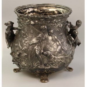 Large vase with hunting scene, Warsaw? (145)