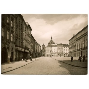 Lviv - photography by H. Poddębski. Market Square (488)